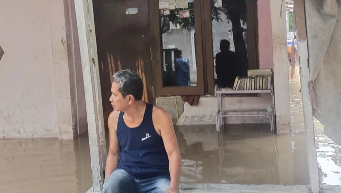 Banjir Kiriman Dikampung Ceger Bekasi Warga Minta Bantuan Pemerintah!