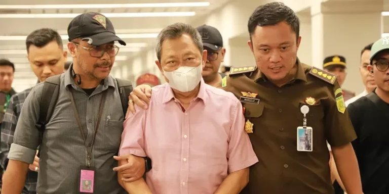 Kejagung Ringkus Hendry Lie Tersangka Korupsi Timah Saat Baru Tiba Dari Singapura