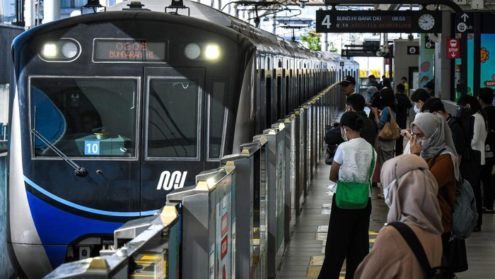 MRT Jakarta Lumpuh Akibat Pohon Tumbang: 524 Penumpang Dievakuasi, Layanan Kini Normal Kembali