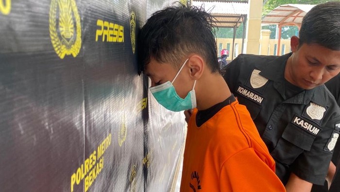 Remaja Bekasi Bobol Rumah Mantan Pacar, Gasak iPhone dan Uang Rp 900 Ribu